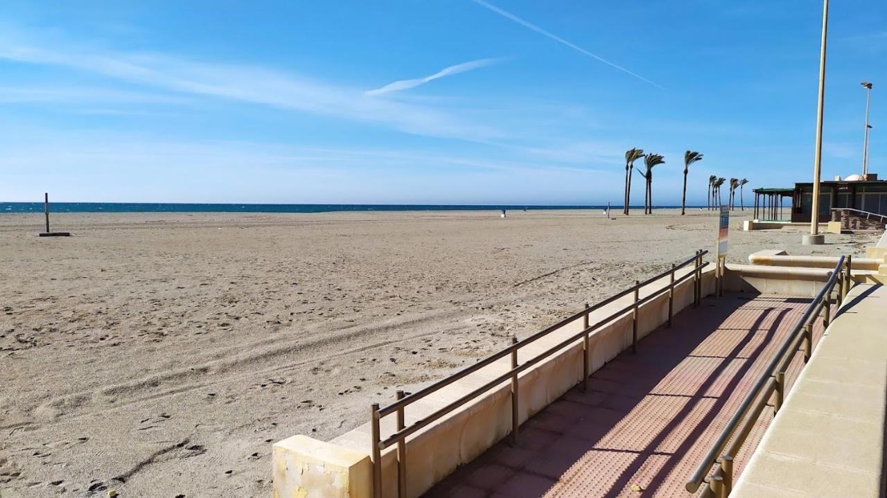 Coqueto Apartamento Con Terraza En La Playa Roquetas de Mar Exterior foto